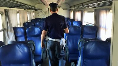 Violenza sessuale su minorenne in treno, marchigiano denunciato