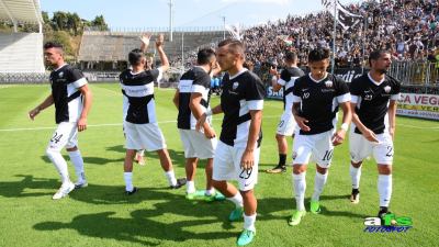 Pareggio 3-3 con mèsse di gol tra Ascoli e Venezia