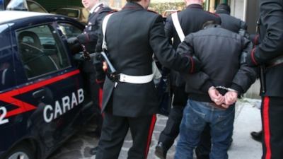 Violenza sessuale e furto, arrestato dai carabinieri un ascolano quaranticinquenne