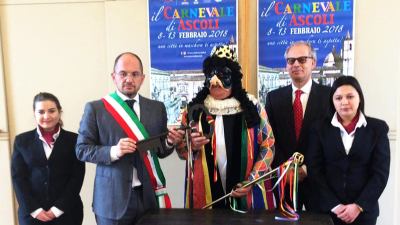 Carnevale di Ascoli: consegnata a Re Carnevale la chiave della città