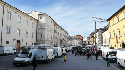 Rinviato di un mese lo spostamento del mercato da Piazza Arringo