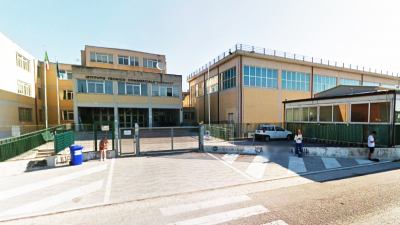 Sostituzione infissi e riparazione copertura Istituto Capriotti di San Benedetto