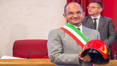 Castelli: 'La Casini ha fornito dati falsi sulle pratiche del terremoto. Ora chieda scusa'.