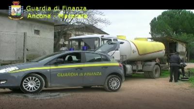 Oprazione 'Drago Nero': scoperta frode fiscale da 120 milioni di euro: 6 arresti. Smantellata organizzazione criminale nelle frodi dei carburanti