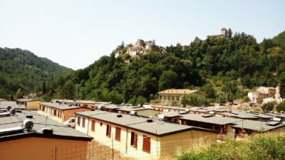 Casette a Borgo d'Arquata, risolto il problema degli scarichi fognari