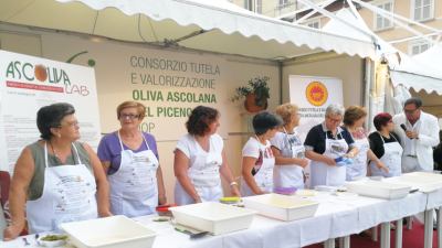 Ascoliva Festival, Carla Nepi vince la gara delle massaie. E’ ancora record di presenze