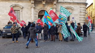 Delegazione sindacale in Prefettura ad Ascoli Piceno contro taglio delle indicizzazioni sulle pensioni