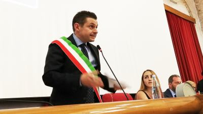 'Sarò il Sindaco del dialogo': Marco Fioravanti ha nominato la sua giunta dopo aver giurato nel corso del primo Consiglio comunale