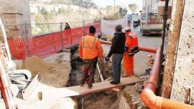 Senso unico della circolazione veicolare sul Ponte Romano e di via Trebbiani per lavori di scavo per la realizzazione di condotte fognarie e idriche