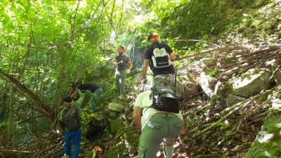 'Arquata Potest' e 'Ricostruire Tufo' puliscono dalla vegetazione cinque  ponti tra Tufo e Grisciano per permettere ai tecnici di fare i sopralluoghi