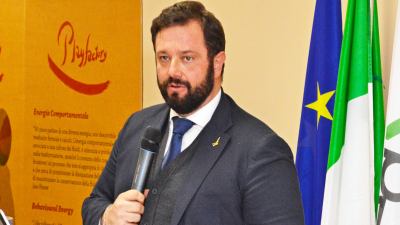 Programma per il commercio 2021, la Regione investe 1,5 milioni di euro. Carloni: 'Oltre ai ristori, puntiamo sugli investimenti per favorire la ripresa post pandemica'