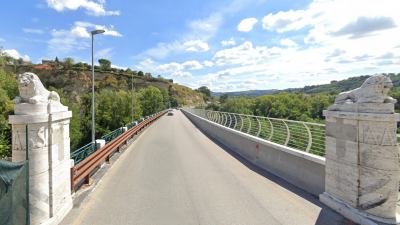 Ponte S.S. Filippo e Giacomo: da giovedì 1° luglio e fino al 31 dicembre 2021  circolazione interrotta dal 1° luglio al 31 dicembre per l’esecuzione dei lavori di sistemazione della pista ciclo-pedonale  sul ponte medesimo